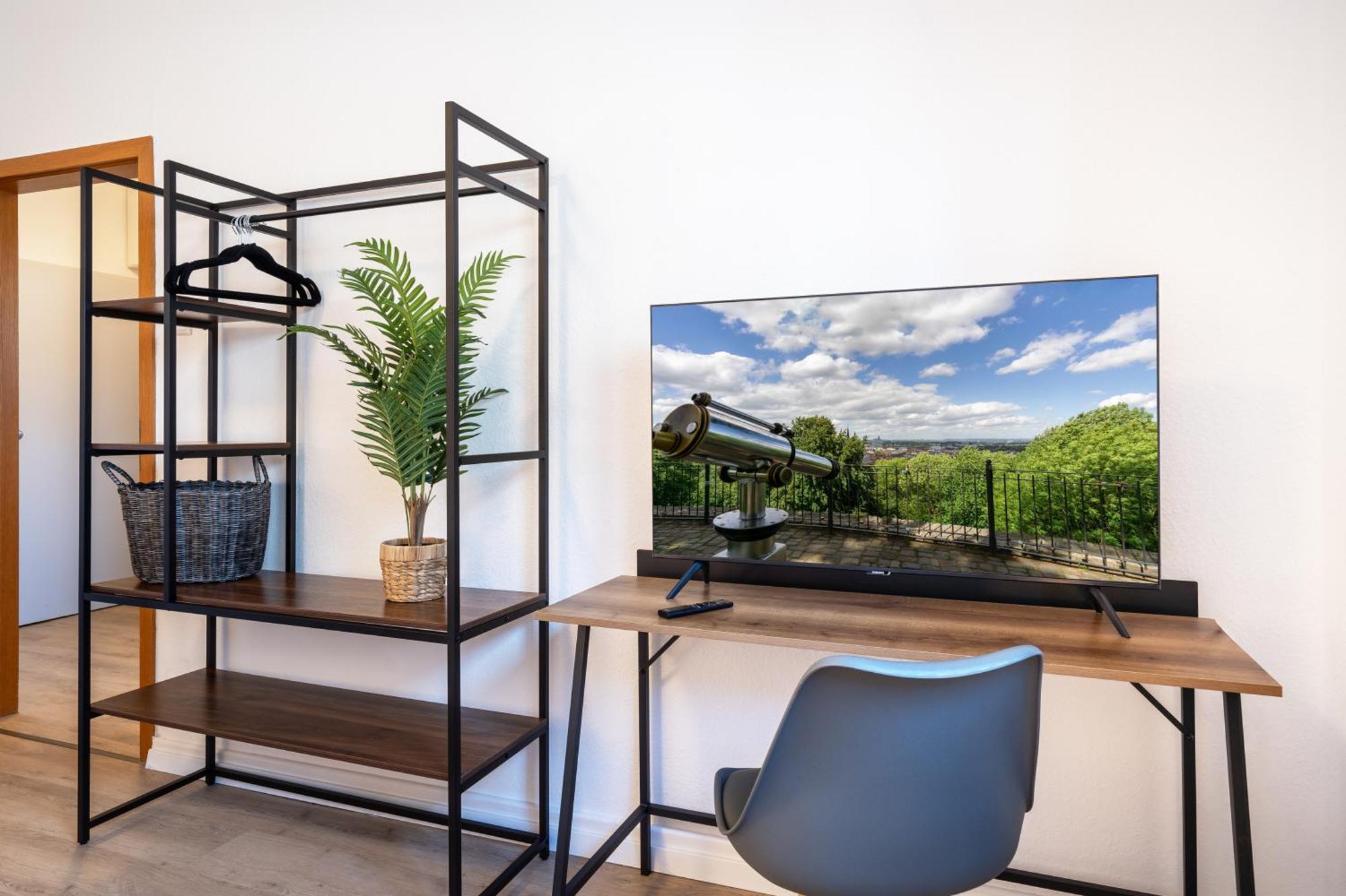 Cityapartment Wagner Mit Netlix Bielefeld Esterno foto